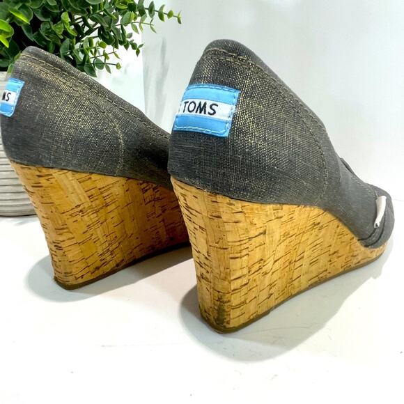 Toms Wedge Sandals Peep Toe Corklike Heel Blue Jean Women’s Shoes Size 9 1/2 - Picture 6 of 15